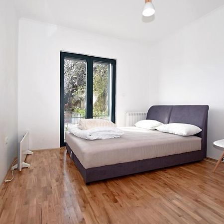 Appartement Jednosoban Stan Milinic à Herceg Novi Extérieur photo