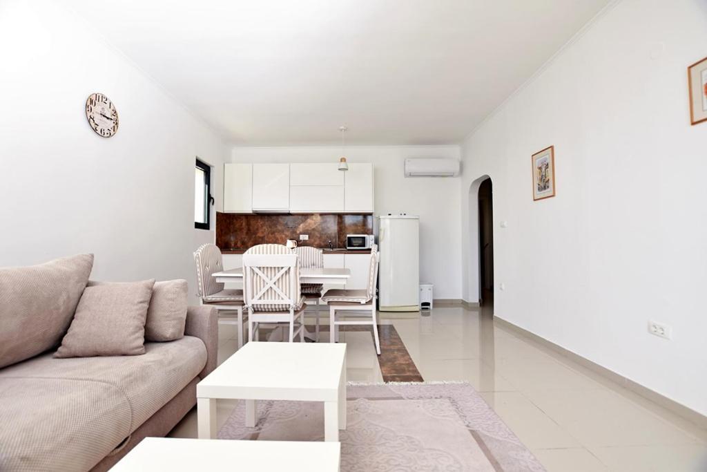 Appartement Jednosoban Stan Milinic à Herceg Novi Extérieur photo
